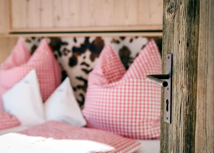 Hussnhof Farm Lodge *